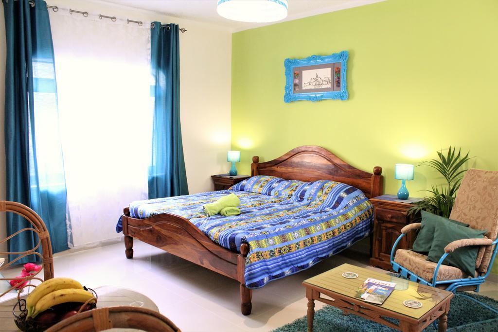 Avalon Seaside B&B - Gozo Bellevue Homes Xlendi Bagian luar foto