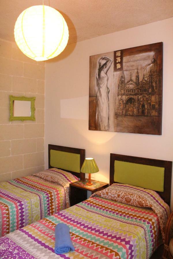 Avalon Seaside B&B - Gozo Bellevue Homes Xlendi Bagian luar foto
