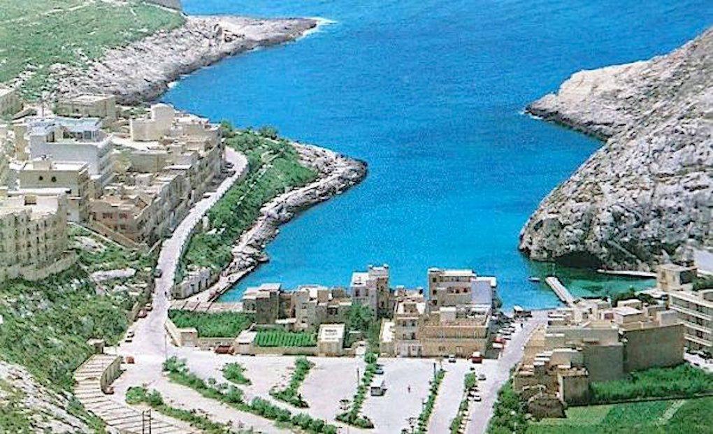 Avalon Seaside B&B - Gozo Bellevue Homes Xlendi Bagian luar foto